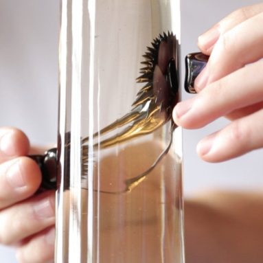 The Nano Ferrofluid Display with Gold Ferrofluid