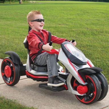 The Quantum Quadcycle