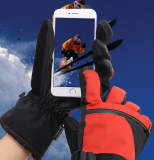 Thinsulate Weatherproof Touchscreen Snow Ski Gloves with Zipper Pocket