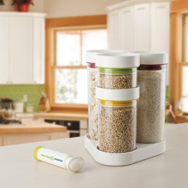 Vacuum Food Container 5pc Set in Rotating Carousel with Vacuum Pump