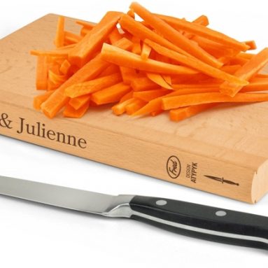 ROMEO AND JULIENNE Wooden Cutting Board