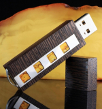 ZaNa Design VIP Amber Wenge 32GB USB 3.0 Flash Drive