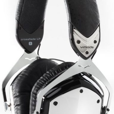 Noise-Isolating Metal Headphone