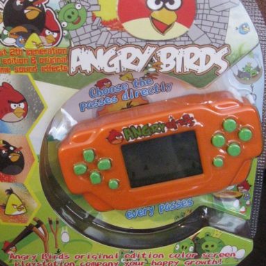 ANGRY BIRDS – Electronic Handheld Game