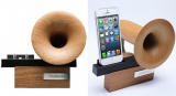 Hand-crafted wooden horn shape passive speaker dock