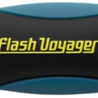 Corsair 32 GB USB 3.0 Flash Voyager