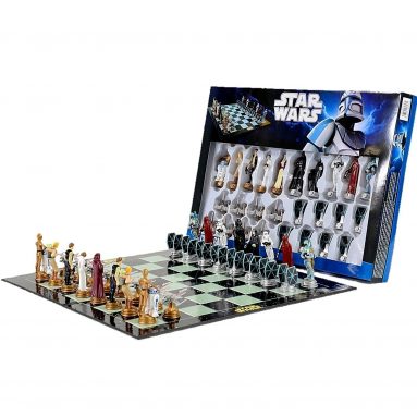 Star Wars Classic 3D Chess Set / Game