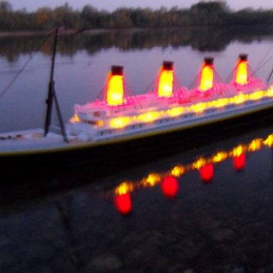TITANIC 1:325 R/C BOAT