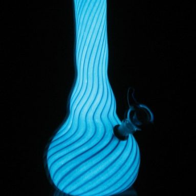 Glow in the dark water pipe
