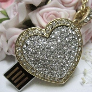 Heart USB Necklace