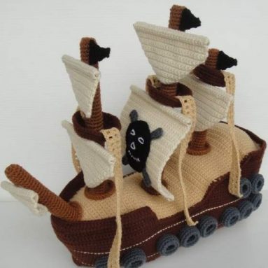 Crochet  PIRATE SHIP