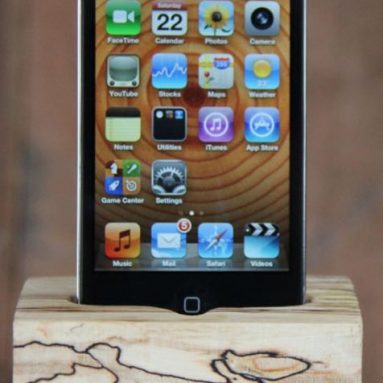 Wood ipod docking station