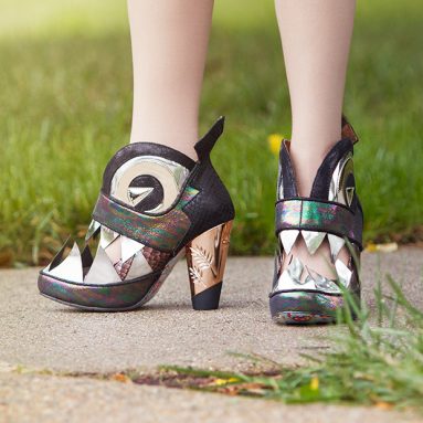 I Don’t  Bite Heels