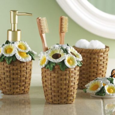 Daisy Woven Basket Bath Accessories