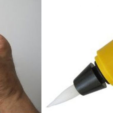 Slip-on fingertip brush set