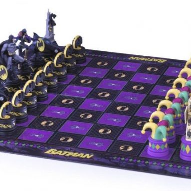 Batman Dark Knight vs The Joker Chess Set