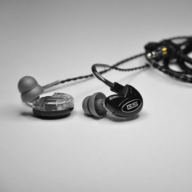 Universal In-Ear Monitor