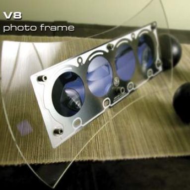 V8 photo frame